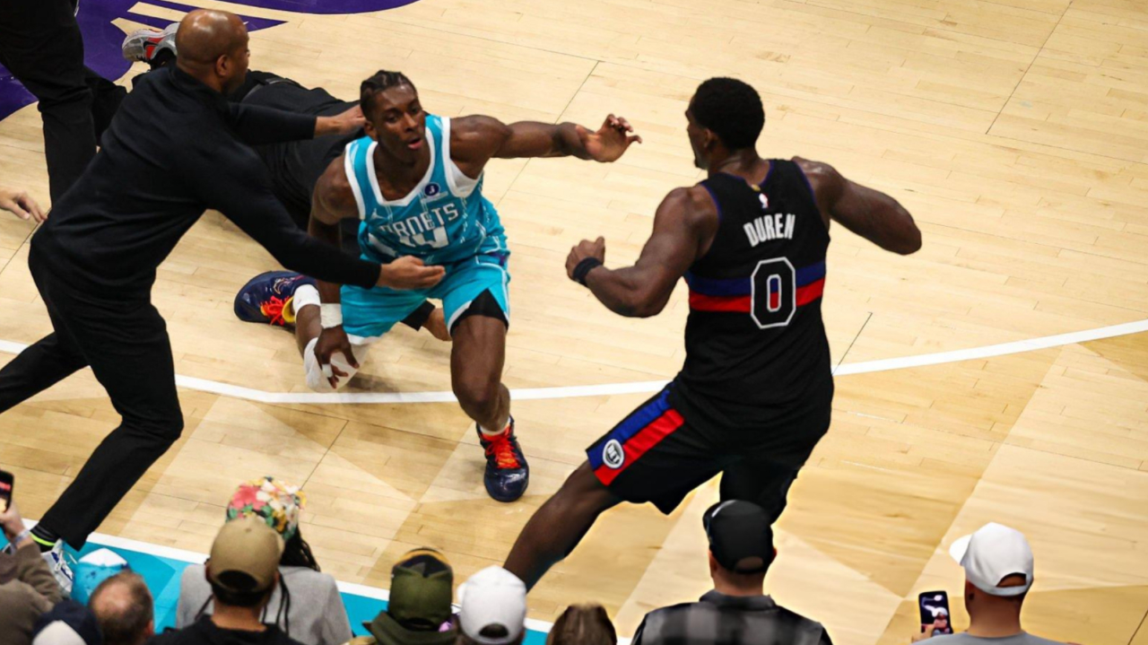 开云体育官方入口关于太狠了！夏洛特黄蜂手感冰凉备战欧冠风云突变多伦多猛龙清晨篮板制胜，Ming在FPX比赛中官方发布新规的信息